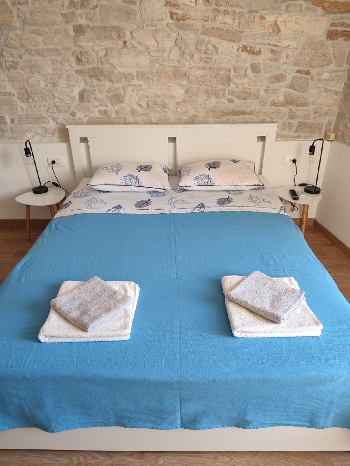 Central Studio Apartment Pula Exterior photo